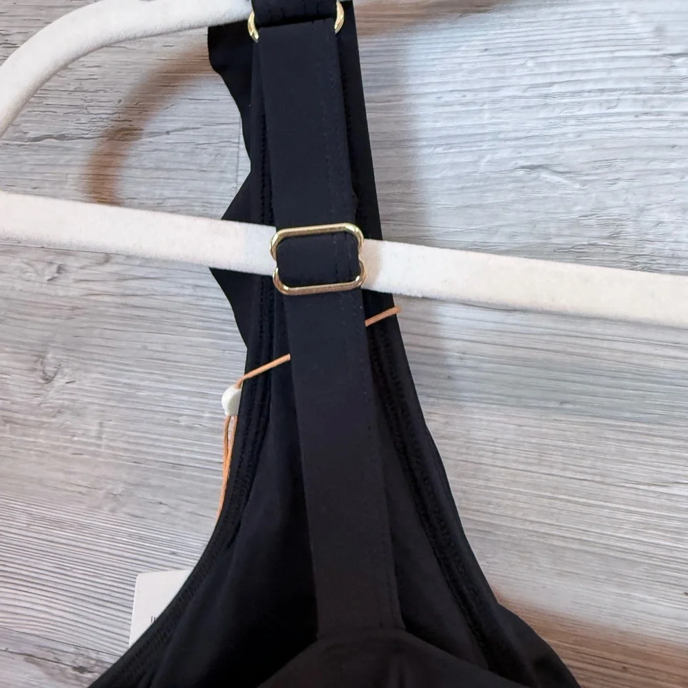 NWT Quince Italian Ruffle Wrap One-Piece Swimsuit - Black - Size L - Picture 8 of 9